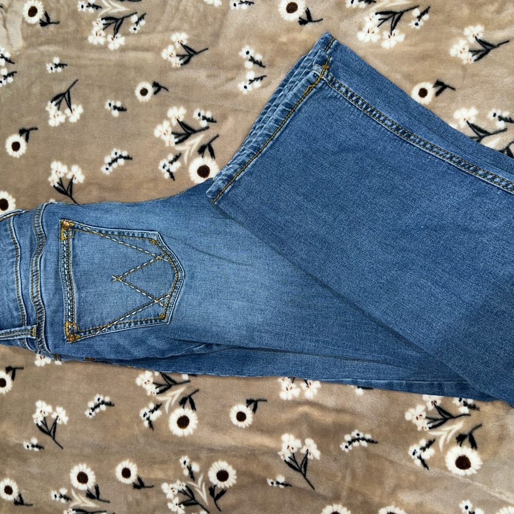 Wrangler Blue Boot Cut Jeans Classic Denim Style